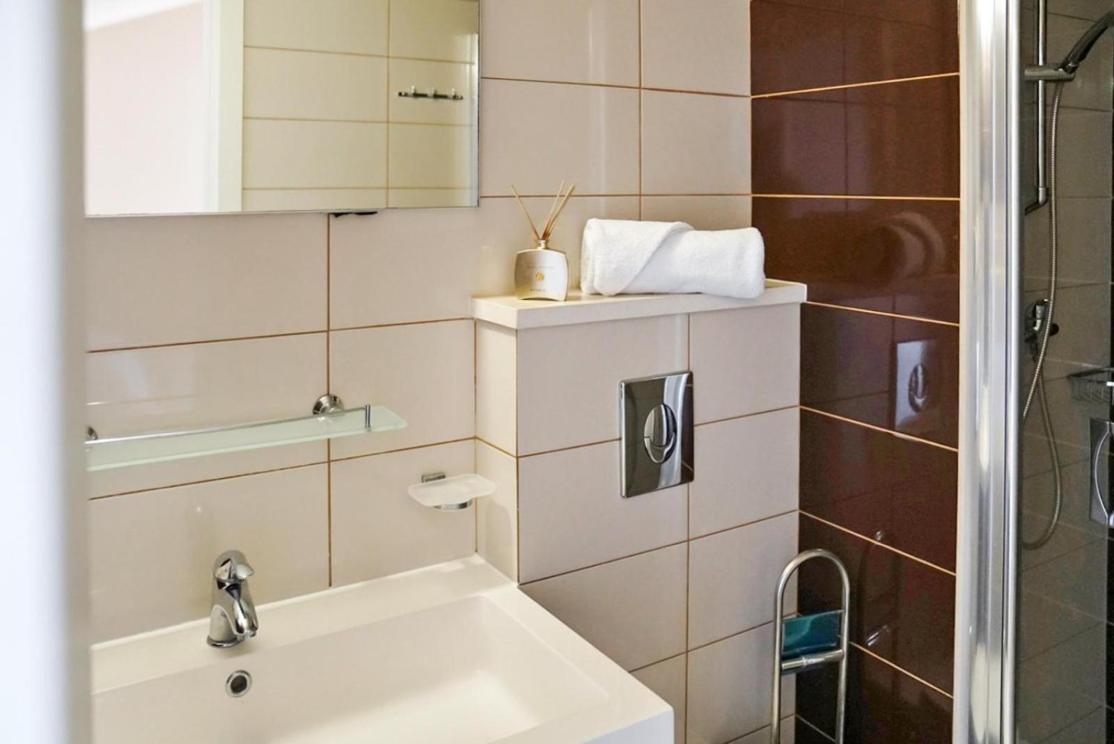 Kristal Paris Resort Novalja Eksteriør billede