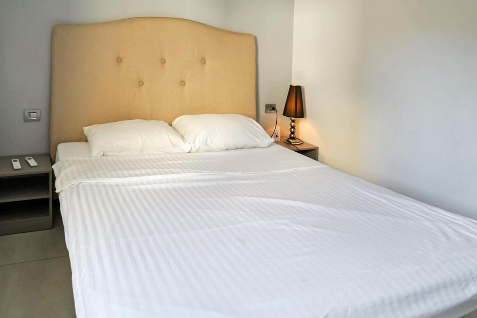 Kristal Paris Resort Novalja Eksteriør billede